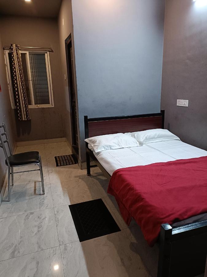 Radhika Lodge Bellary Kültér fotó